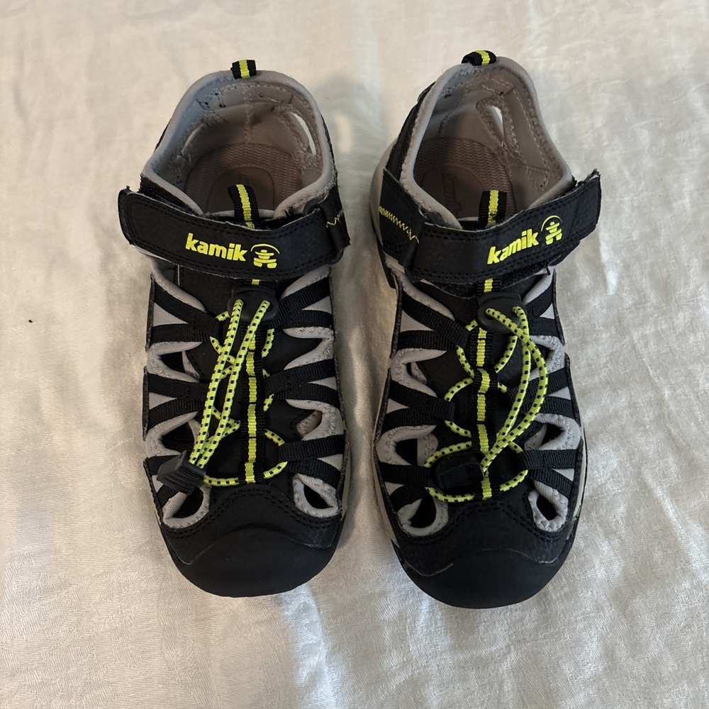 Kamik Boy's Crab‎ sandal size 3 youth